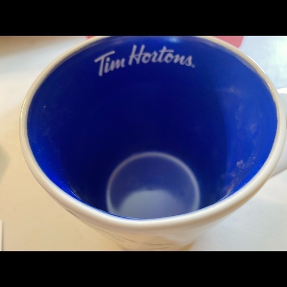 2018 Tim Horton's collection mug. Blue​​​​​​ - Picture 3 of 3